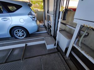 管理規約内なのに停められない？オーバーハングと車止めが原因だった！機械式駐車場の意外な問題