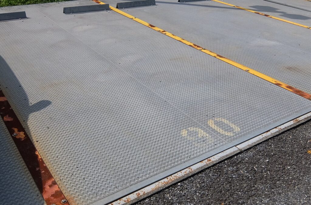 安価な鋼製平面