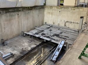 鋼製平面化工法と埋め戻し工法の比較｜機械式駐車場の平面化でどちらを選ぶべきか