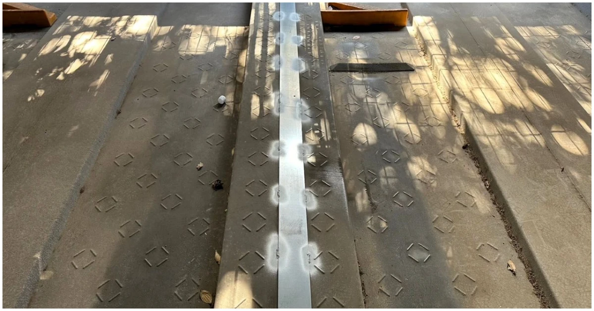 機械式駐車場の平面化ロックでのコスト削減をイメージした画像