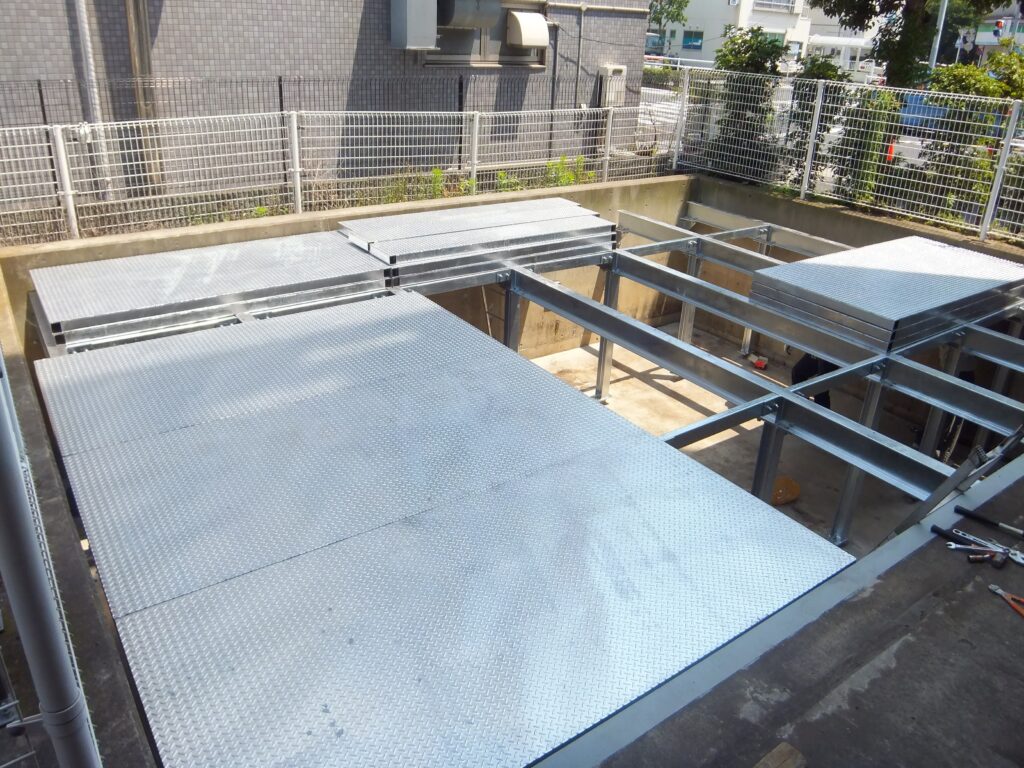 鋼製平面化工法
