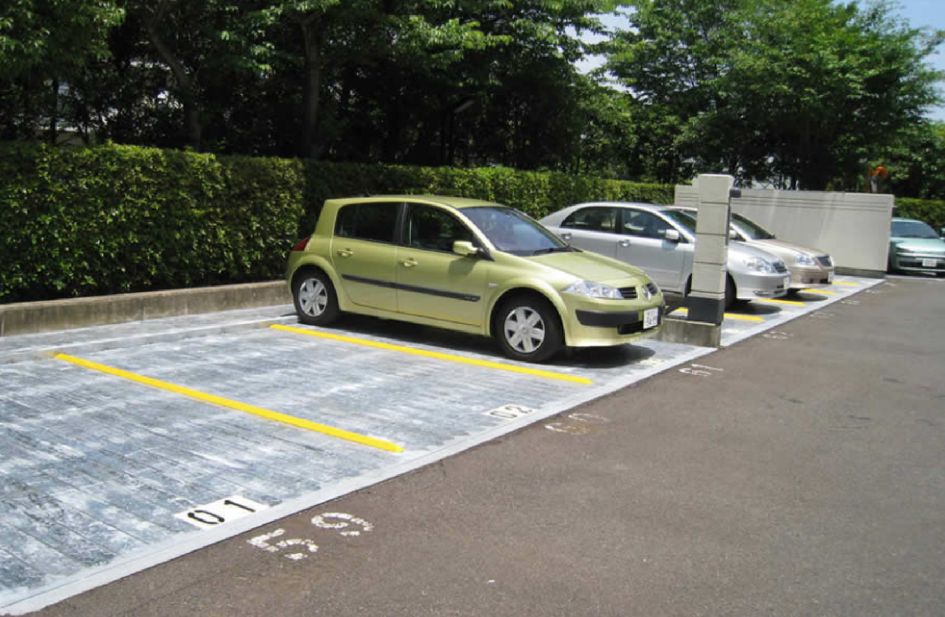 機械式駐車場を解体して平面化した様子