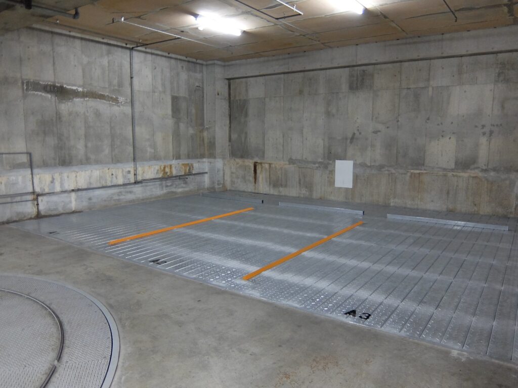 平面化後は障害物のないフラットな駐車場に生まれ変わる