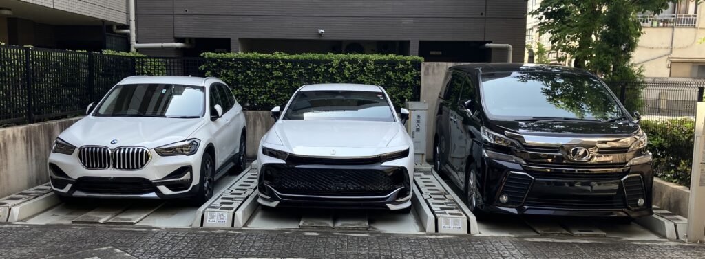 機械式駐車場の駐車で注意が必要な「タイヤ外幅」